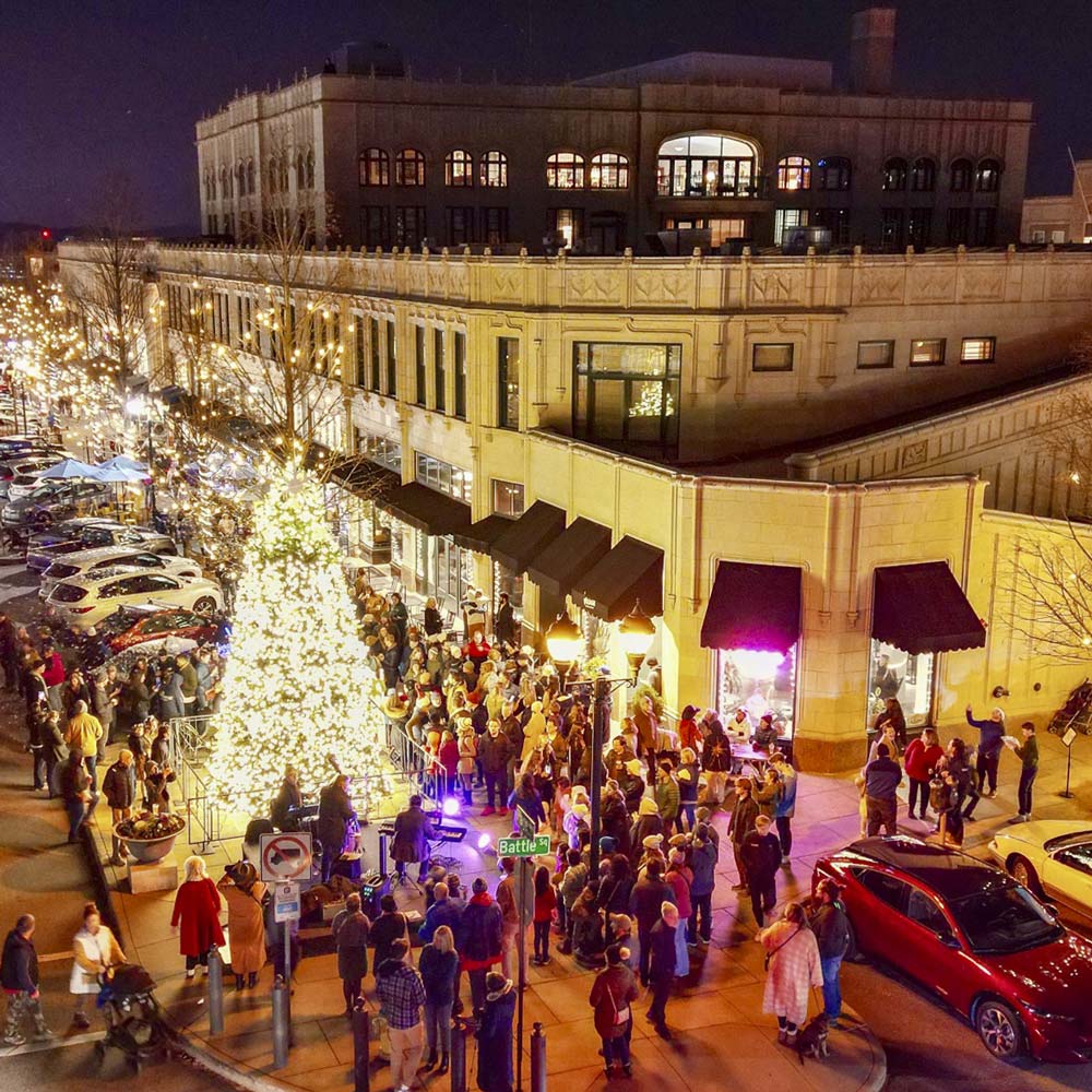 Grove Arcade Tree Lighting