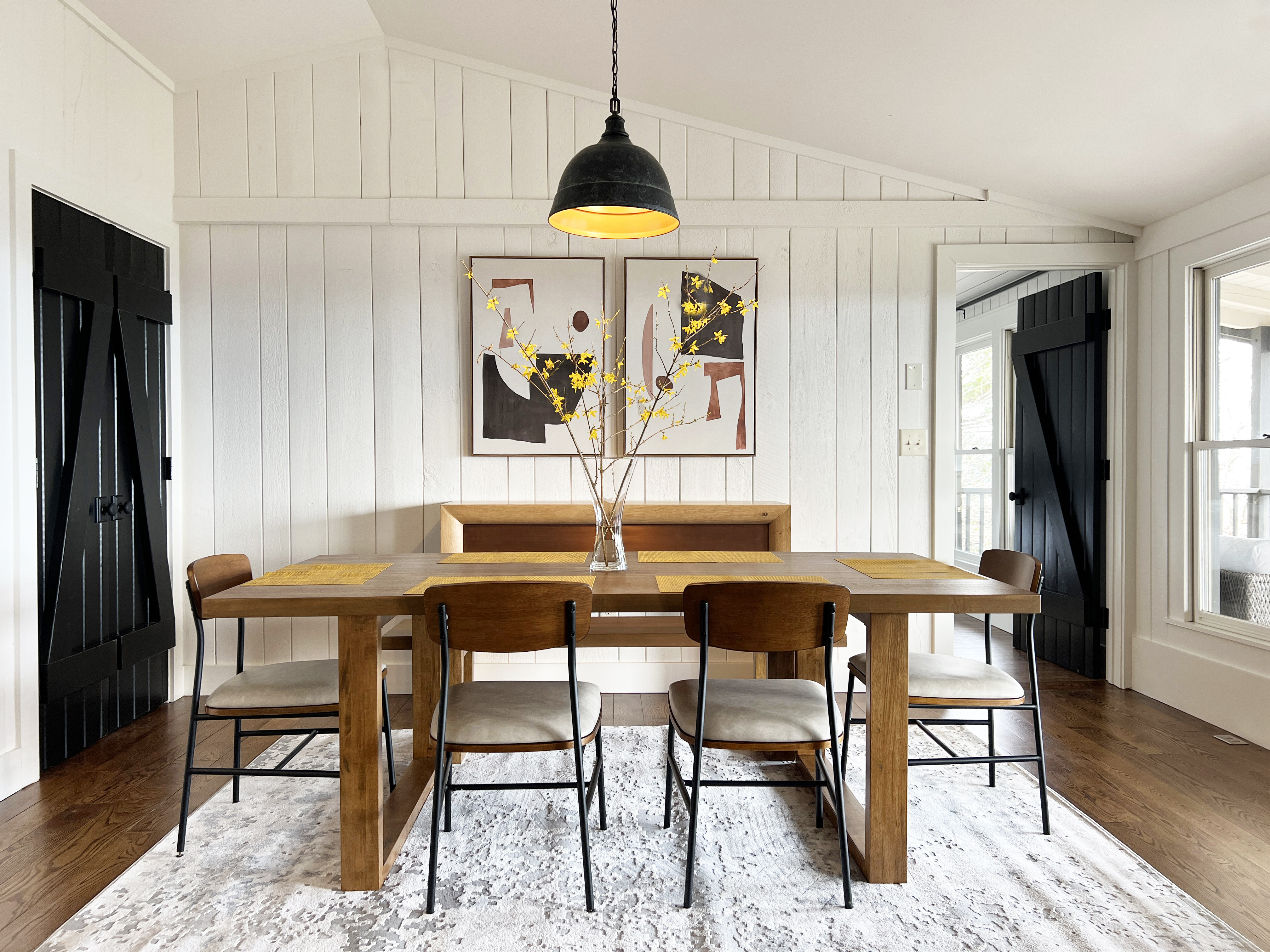 Dining room area