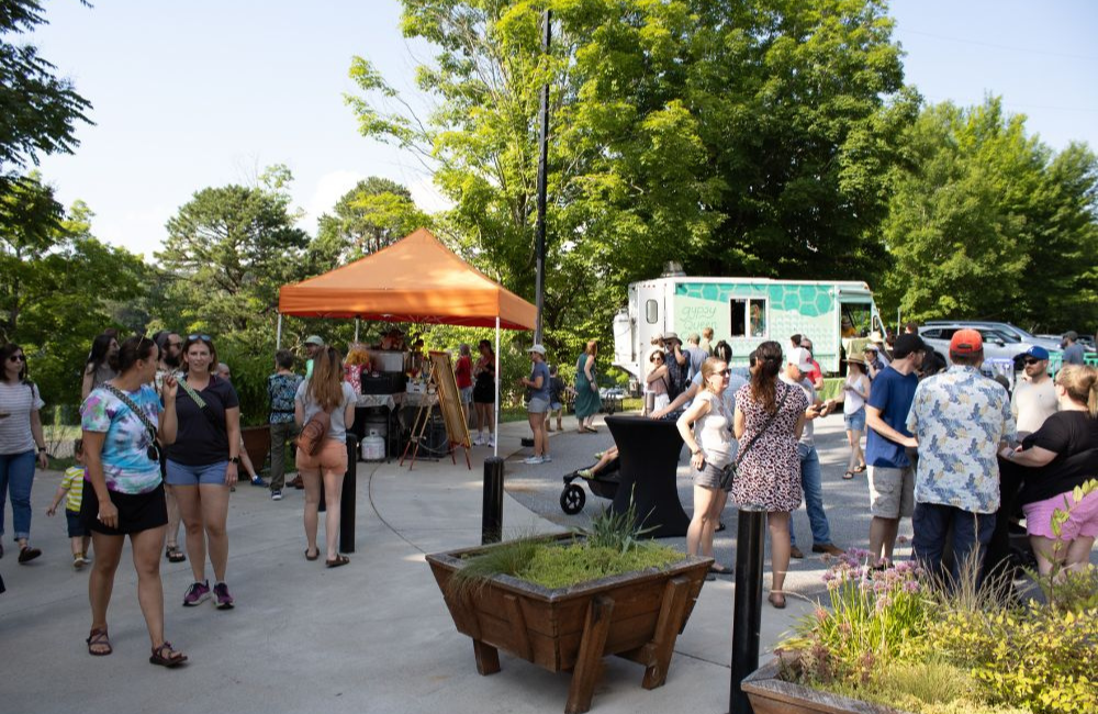 Brews & Bears at WNC Nature Center